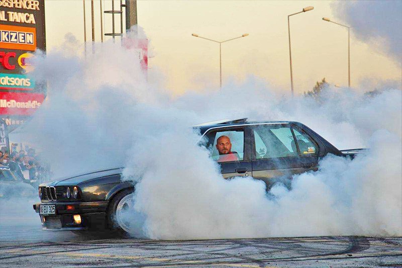 Drift ve Otomobil Festivali (Yer6fest) düzenlendi: Hünerlerini otoyollarda değil, pistlerde gösterdiler