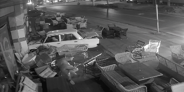 Drift yaptı mağazaya daldı cezayı yedi