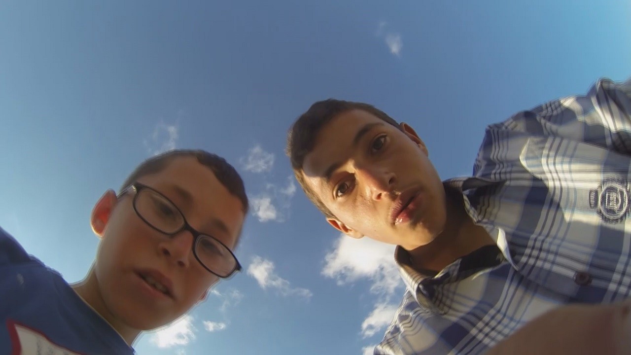 Dron düştü! Çocuklar böyle şaşkınlık yaşadı