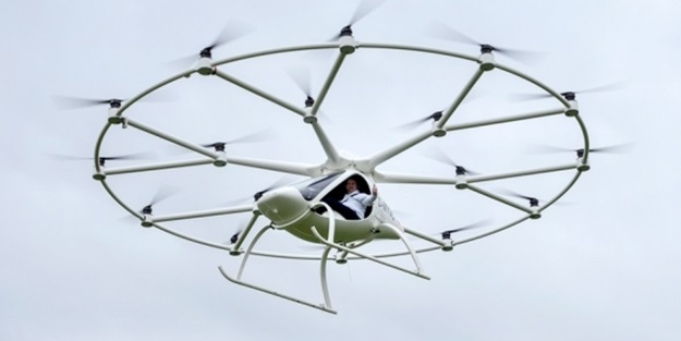 Drone ilk defa insanlı uçuş yaptı! (Video)