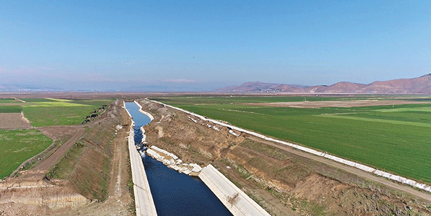 "DSi depremin yaralarını sarıyor"