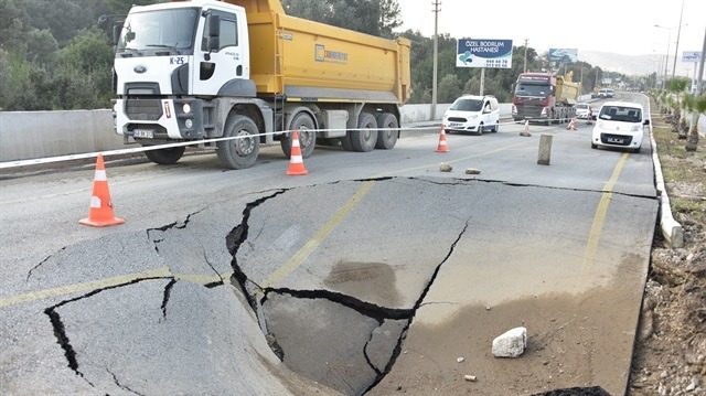 DSİ hattındaki patlama göçüğe neden oldu