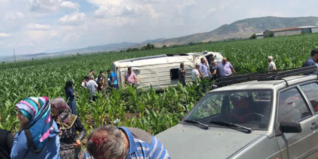 DSİ töreninden dönen işçiler kaza yaptı! 14 yaralı