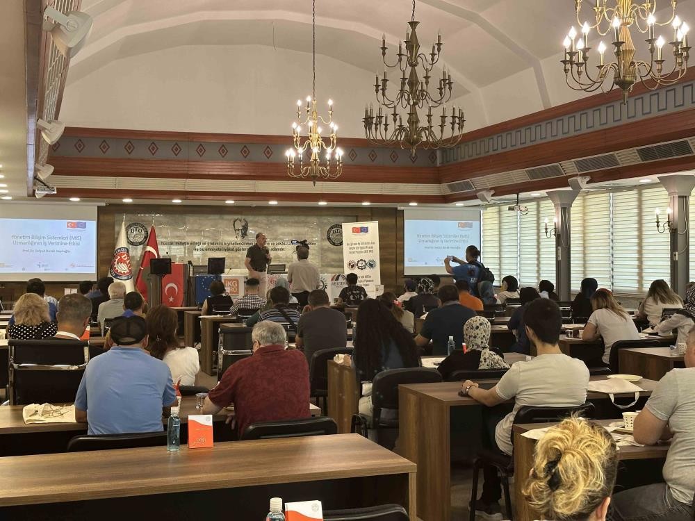 DTO İstihdam Fuarı ve Kariyer Günleri 20 bin kişiye ulaştı