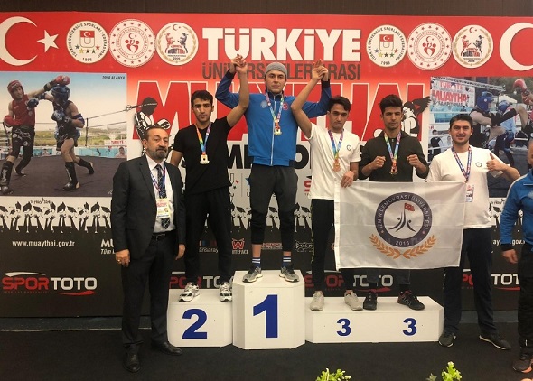 DÜ muay-thai şampiyonasında Türkiye ikincisi oldu