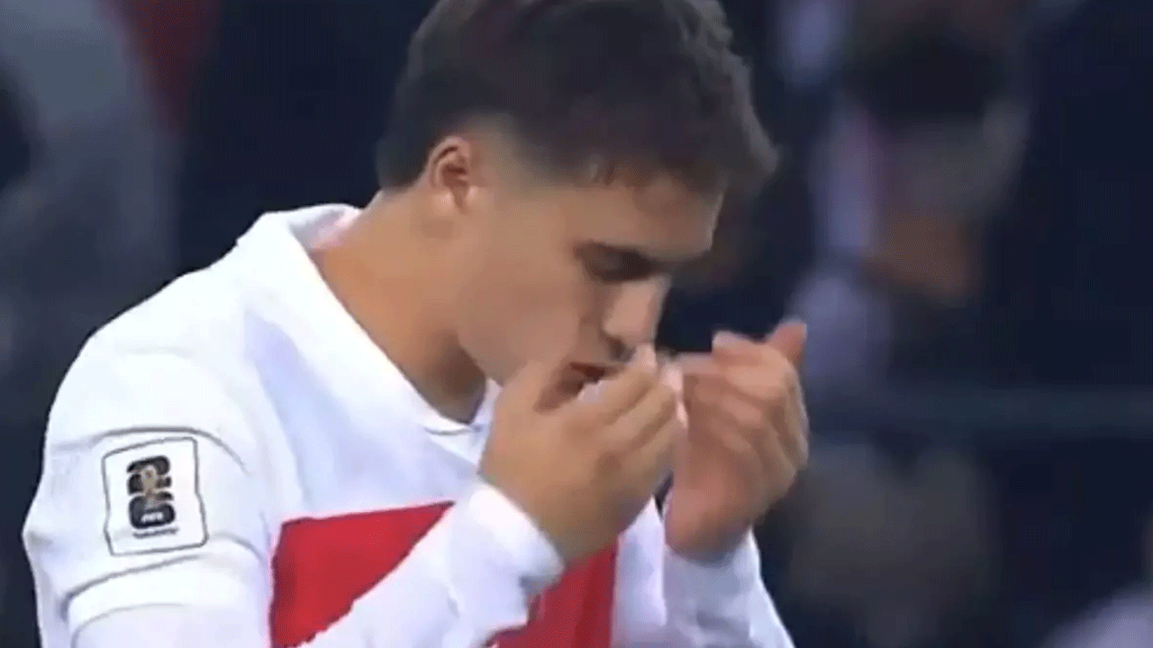 Dua eden gençleri aşağıladı! Memduh Bayraktaroğlu'ndan skandal sözler