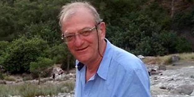 Duayen gazetecinin evinde yanarak öldü