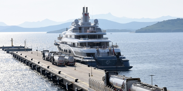 Dubai Şeyhinin lüks yatı Bodrum'da! Giriş-çıkış önlemleri alındı