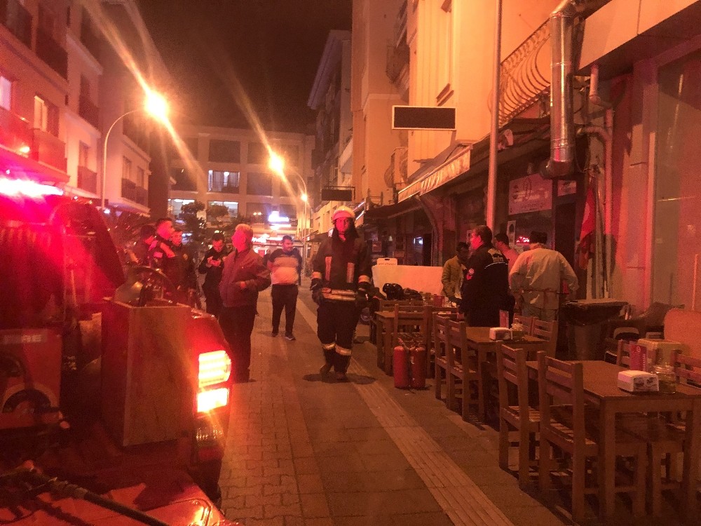 Dubalar itfaiye ve sağlık ekiplerine engel oldu 