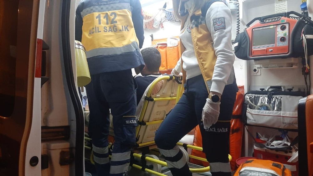 Düdüklü tencere bomba gibi patladı 