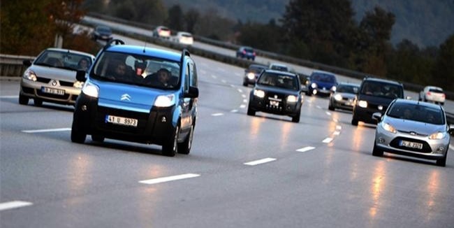 Düğün konvoyunda “drift” pahalıya patladı! Sürücülere ceza yağmuru