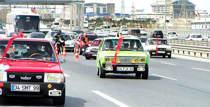 Düğün konvoyundaki 27 araca ceza kesildi