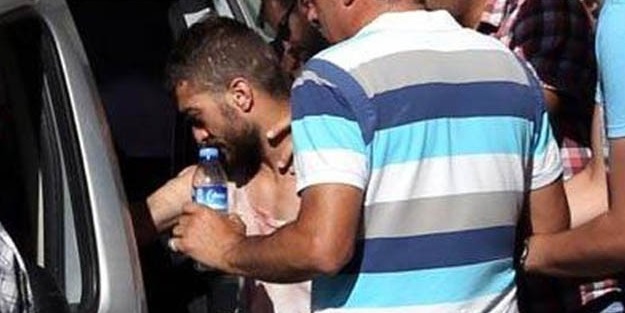 Düğün tarihi verilmeyince nişanlısı ile babasını öldürdü