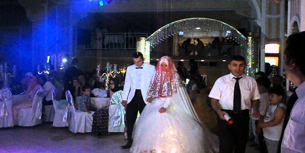 Düğün yapanlara şok!