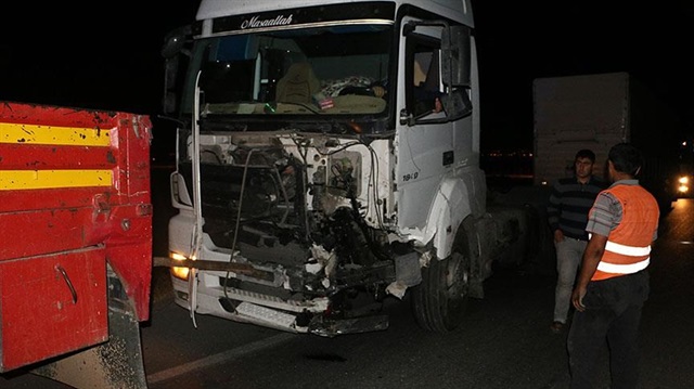 Düğünden dönen aile kaza yaptı: 7 kişi öldü