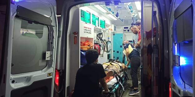 Düğüne giden minibüs devrildi: 9 yaralı