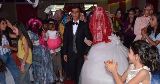 Düğünlerde '1 dolar' tedirginliği