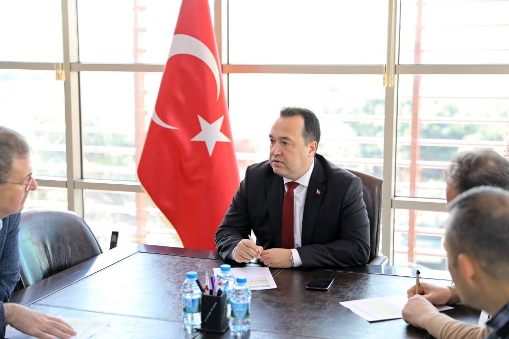 Dükkanı kapatılan esnafa kira ertelemesi 