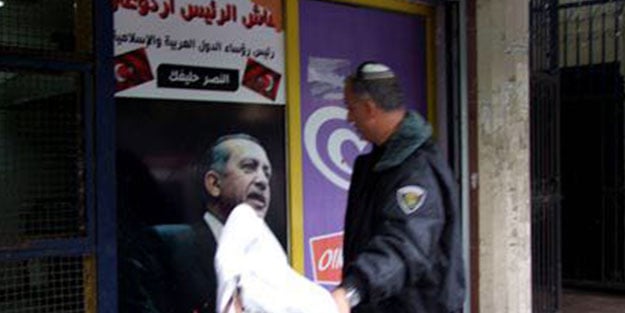 Dükkanında İsrail polisinin saldırısına uğrayan Filistinli Maraka: Allah Erdoğan'ı korusun
