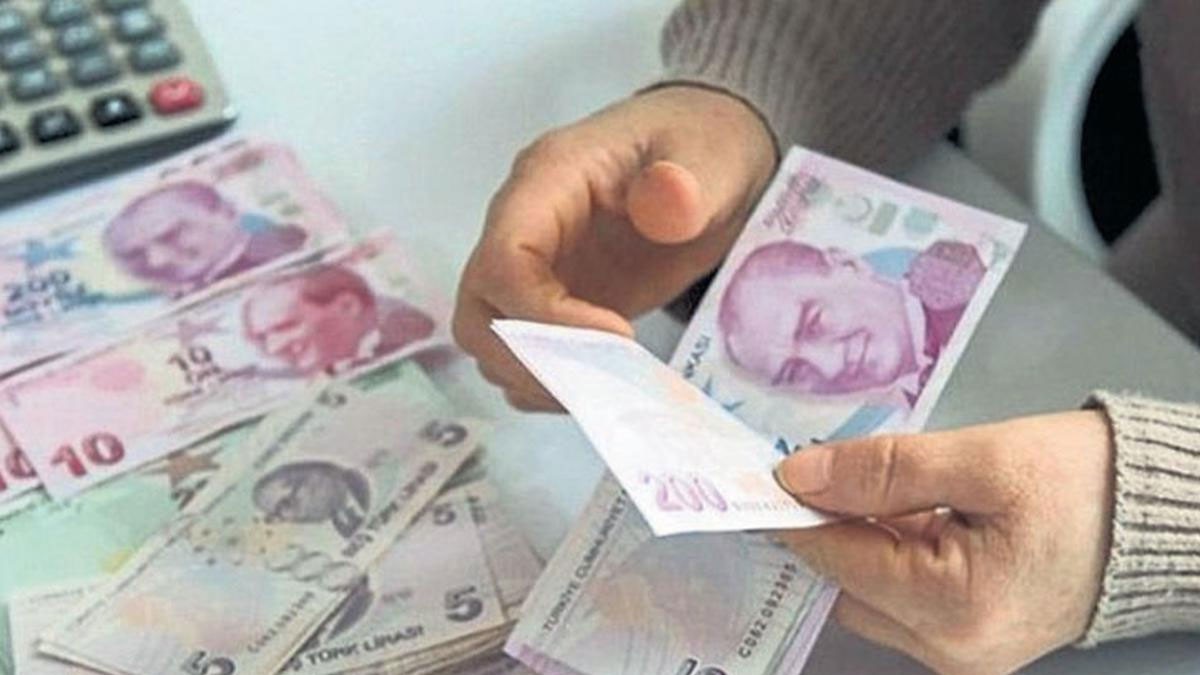 Dul kalan eş vefat eden eşinden dolayı ölüm aylığı alabilir mi?