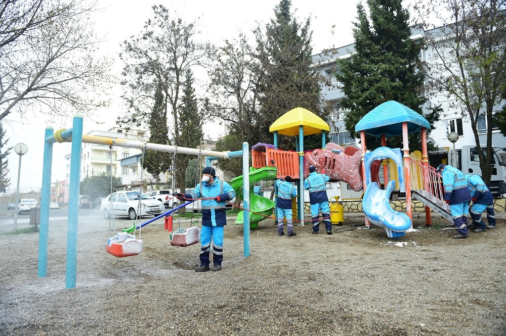 Dulkadiroğlu baştan aşağı dezenfekte edildi 