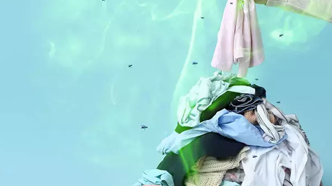 Duman kokusunu kıyafete sinmeden yok eden püf nokta karbonat ve sirke ile deneyin!