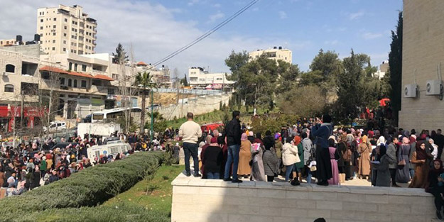 Dumanlar yükseldi! Filistin'de üniversitede patlama, çok sayıda yaralı var