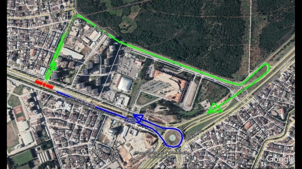 Dumlupınar Bulvarı ile Adnan Selekler Caddesi kesişim kavşağı 15 gün trafiğe kapalı olacak 