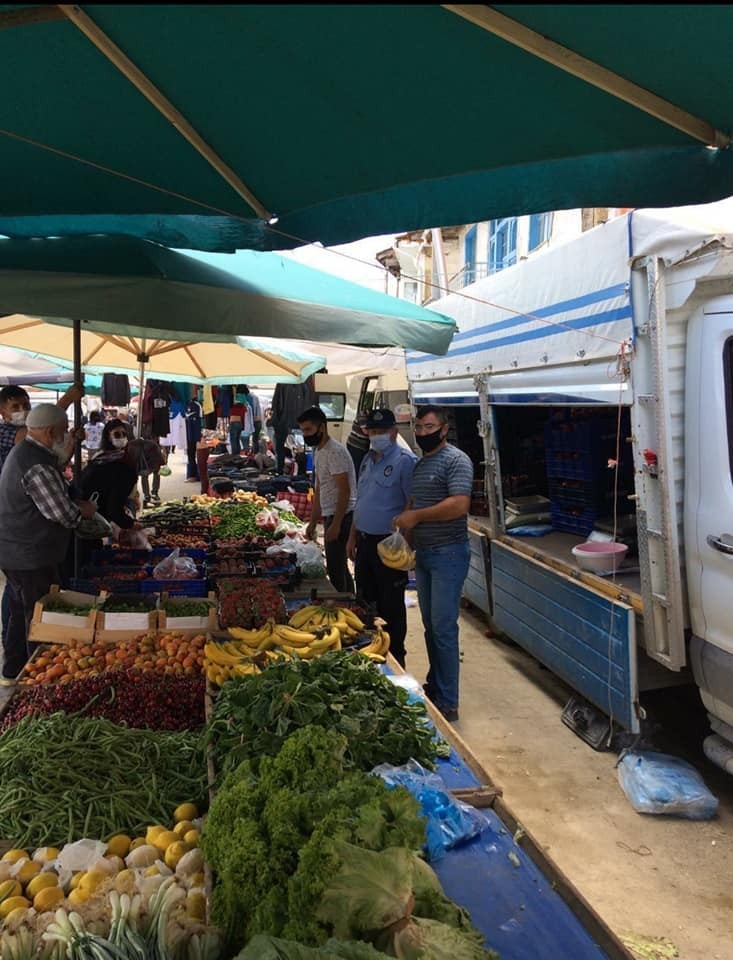Dumlupınar pazarında korona virüs tedbirleri 