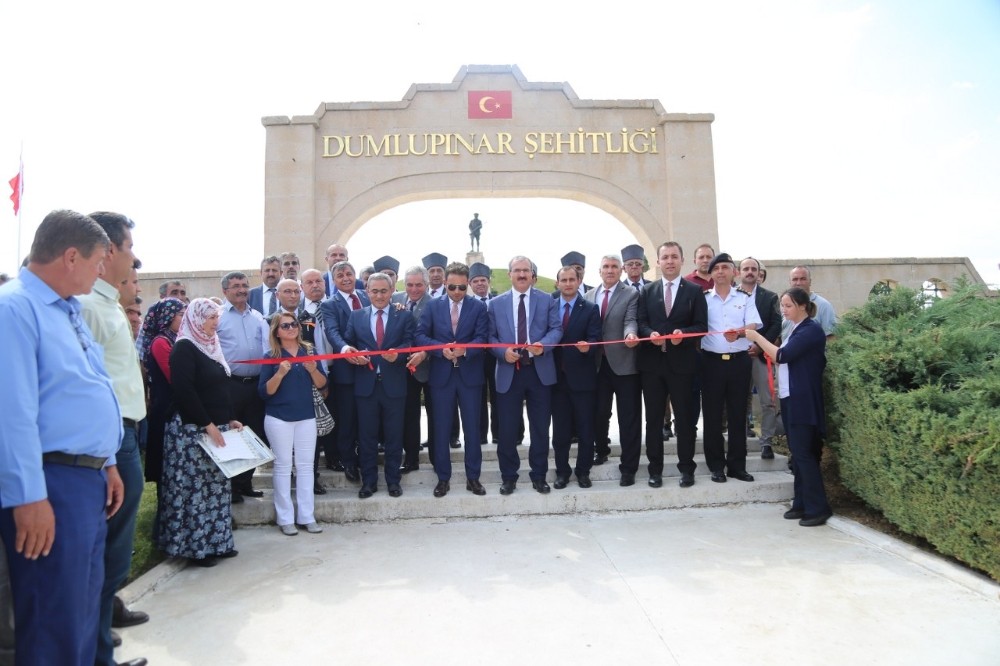 Dumlupınar Şehitliği’nde 1922 fotoğraf sergisi açıldı 