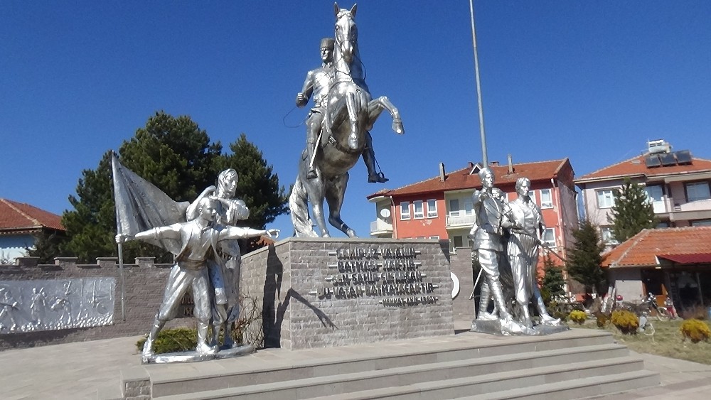 Dumlupınar şiiri, sosyal medyada büyük ilgi görüyor 