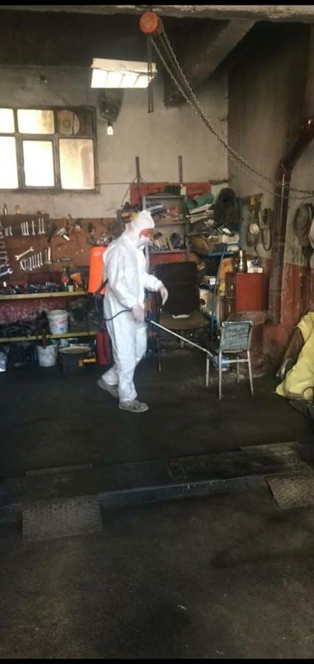 Dumlupınar’da işyerlerinin tamamı ve marketler dezenfekte edildi 
