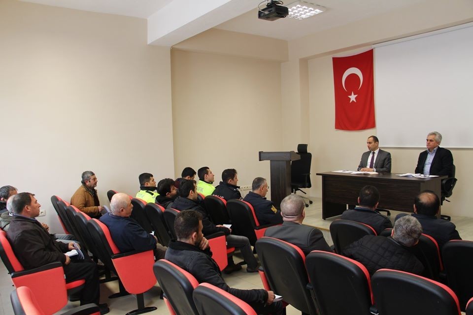 Dumlupınar’da ’Yol ve trafik güvenliğinin sağlanması’ toplantısı 