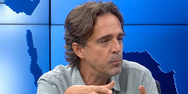 Dün romanlarında hakaret ediyordu bugün televizyonlarda! İşte riyakar Timur Soykan'ın ezelden gelen kini...