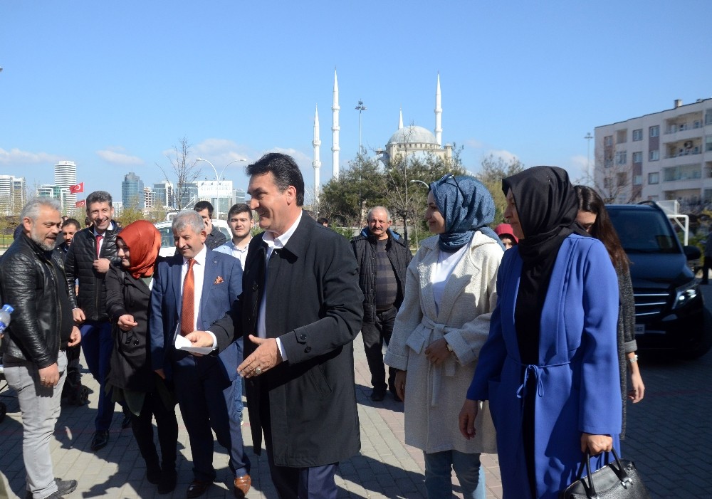 Dündar oy kullandı 