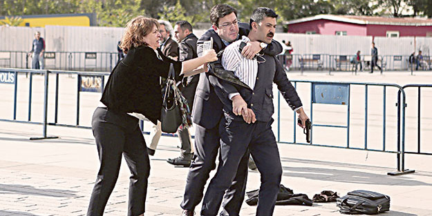 Dündar ve Gül’e 5 yıl hapis cezası