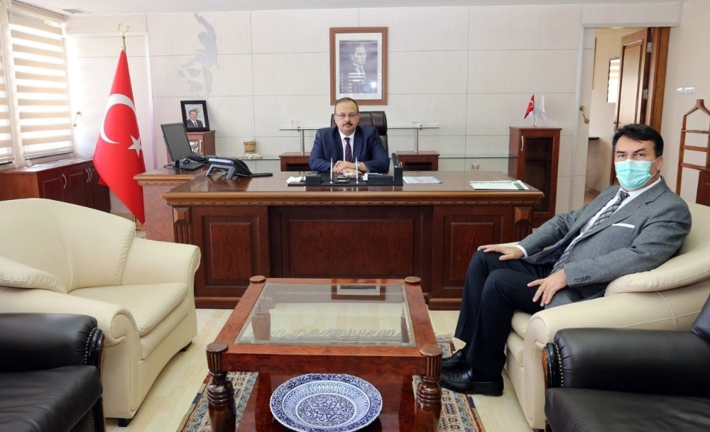 Dündar’dan Vali Canbolat’a ziyaret 