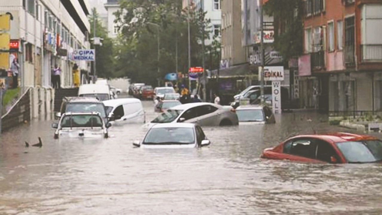 Düne kadar yüzüne bile bakmamıştı! Mansur’un “okul temizliği” yalan çıktı