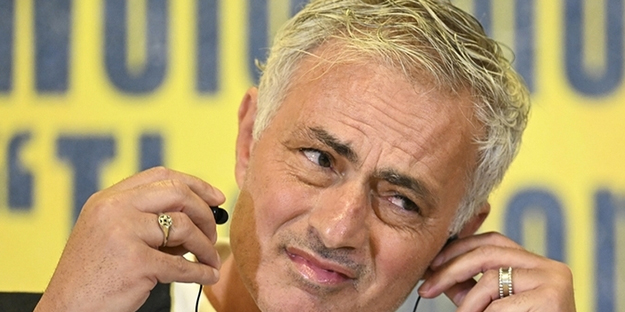 Dünya basını beklenmedik gelişmeyi duyurdular: Mourinho'yu Dzeko kurtardı'