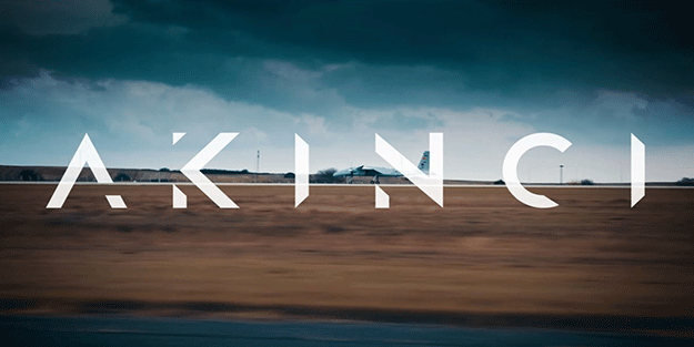 Dünya basını Selçuk Bayraktar öncülüğündeki AKINCI’yı konuşuyor! ‘Rusya’nın sistemini yok ettiler’