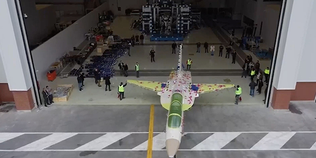 Dünya basınında Hürjet gururu! 'Türkiye dünyayı şaşırtmaya devam ediyor'