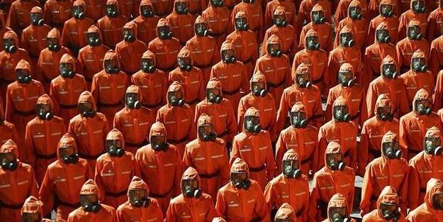 Dünya bu görüntüleri konuşuyor! Gece yarısı böyle çıktılar