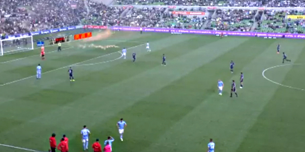 Dünya bu skandalı konuşuyor! Büyük rezillik...