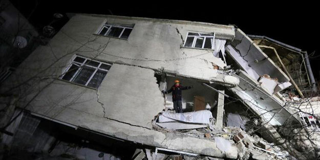 Dünya depremi böyle gördü!