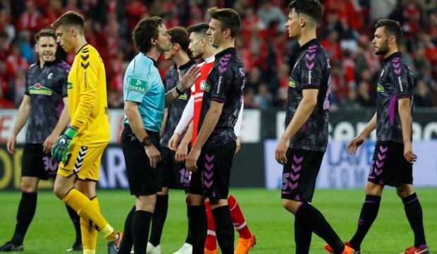 Dünya futbolunda görülmemiş olay!