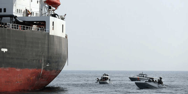 Dünya gündemini alt üst eden gelişme! İran tankerleri durduruldu