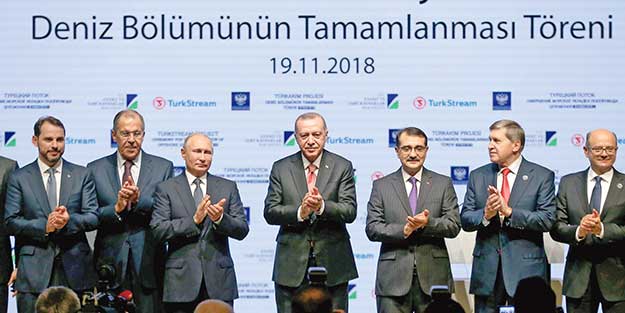 Dünya işbirliğini kıskandı! Türk akımı denizden çıktı