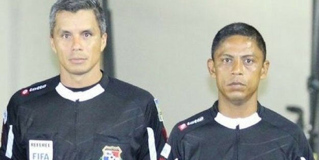 Dünya Kupası hakeminin asıl işi görenleri şaşırtıyor