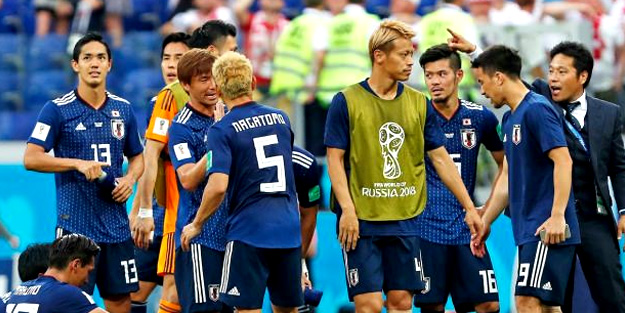 Dünya Kupası'nda bir ilk! Sarı kartla gruptan çıktılar!