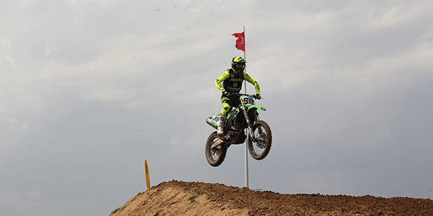 Dünya Motokros Şampiyonası nefes kesti